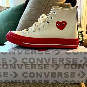Comme des Garcons converse sneakers size 7mens 9 women’s